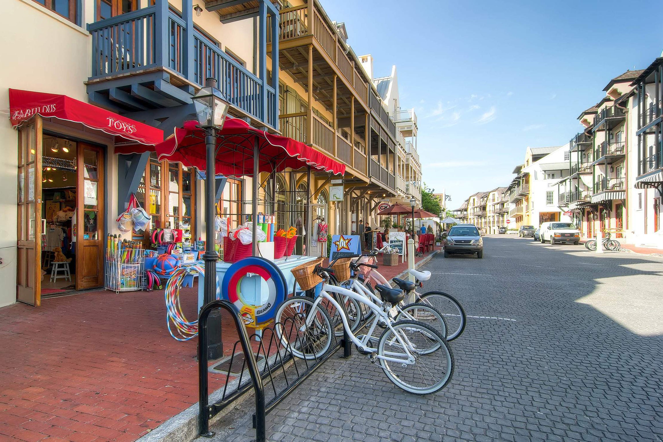 Bikes and Shops in Rosemary Beach