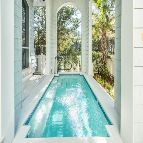Private pool with fountain feature