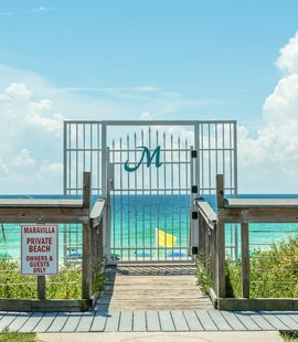 Private Beach Entrance - Maravilla