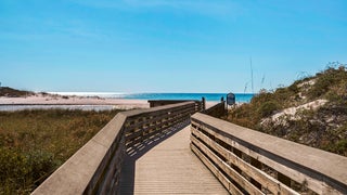 Boardwalk to the beach 
