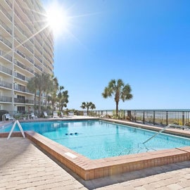 Commodore Beach Front Pool  