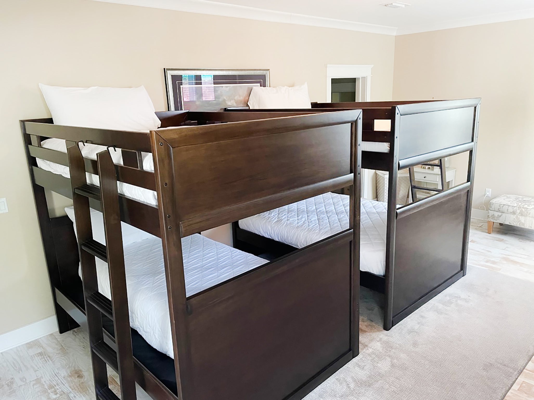 Bunk room with 2 sets of bunks!