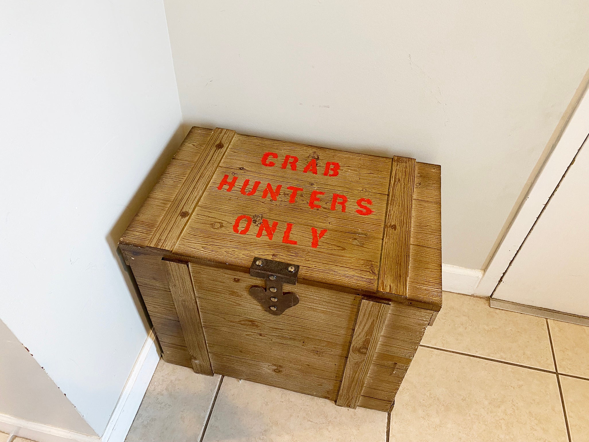 Crab hunting box!
