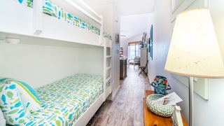 Bunk+beds+in+the+main+hall