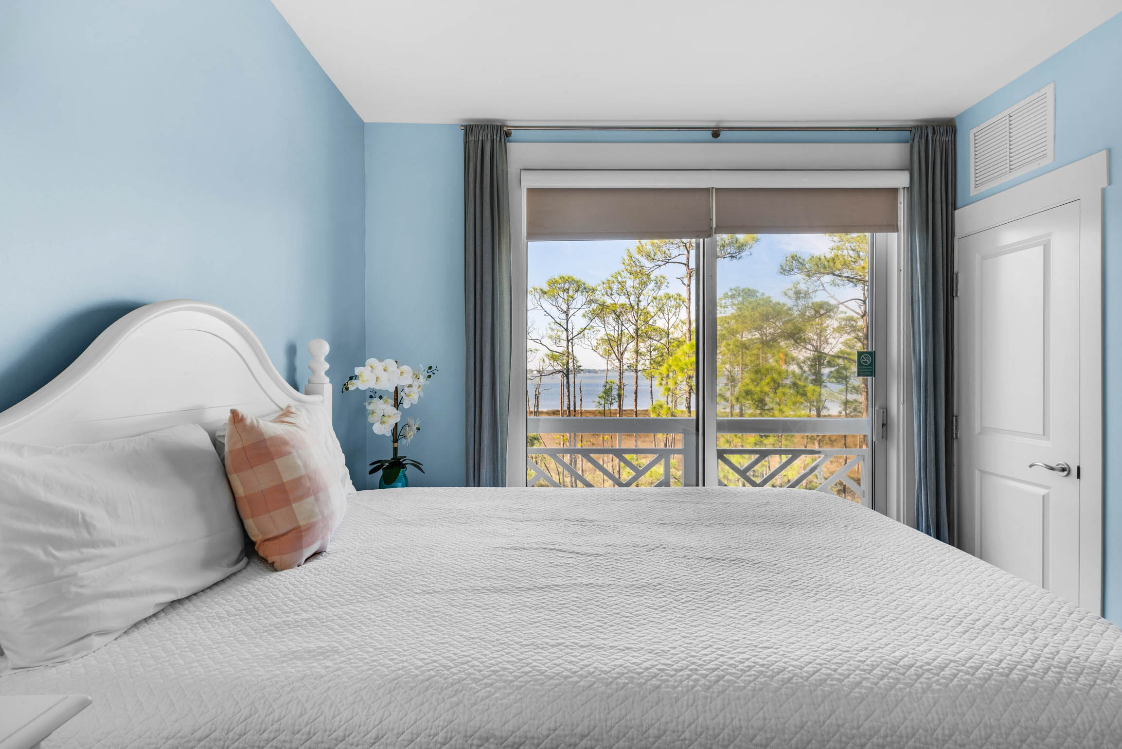 Guest bedroom with beautiful views
