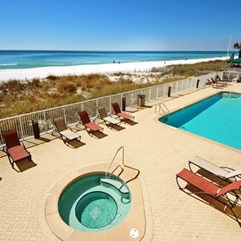 Ocean Ritz Beachfront Pool