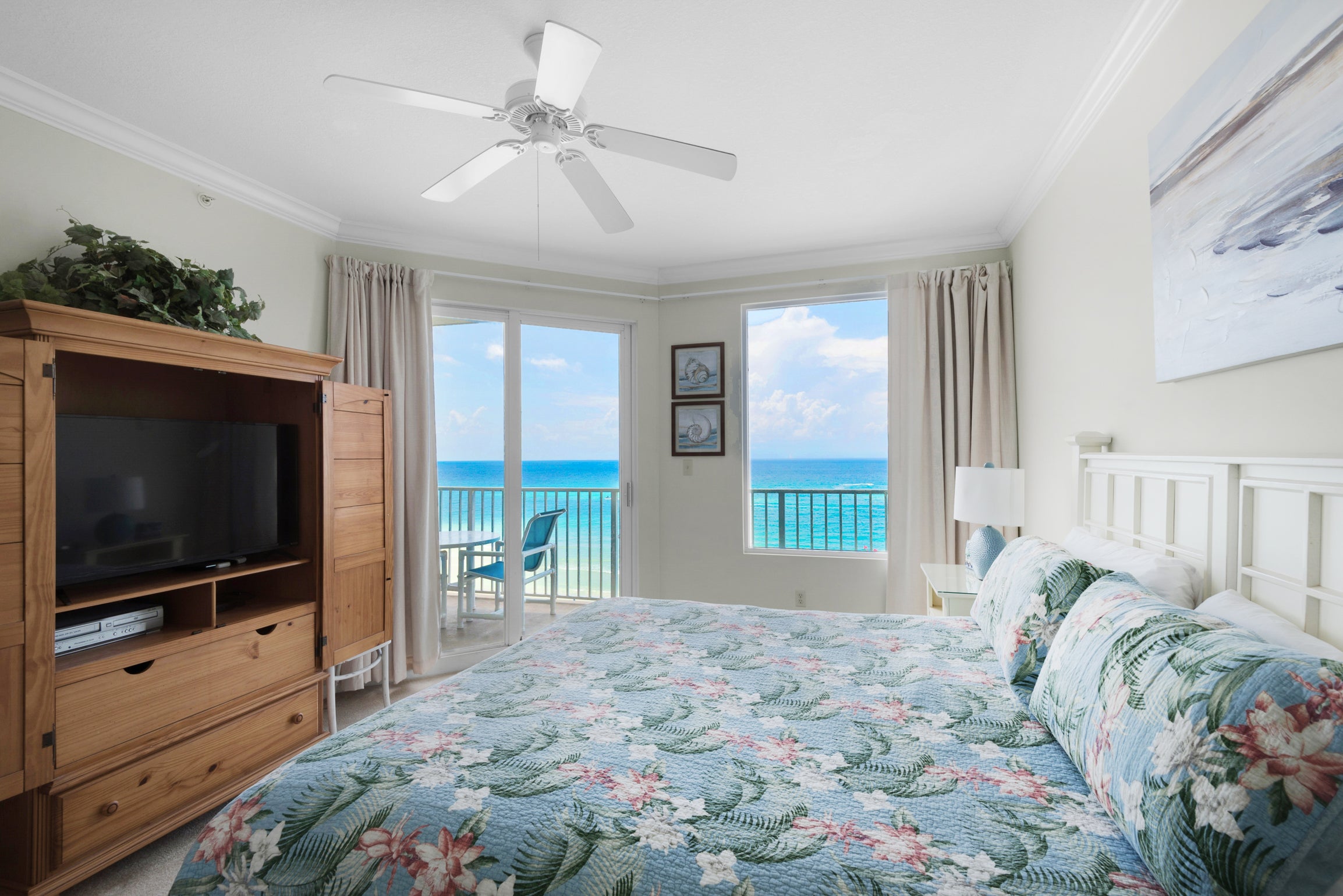 Master bedroom has views from the bed!