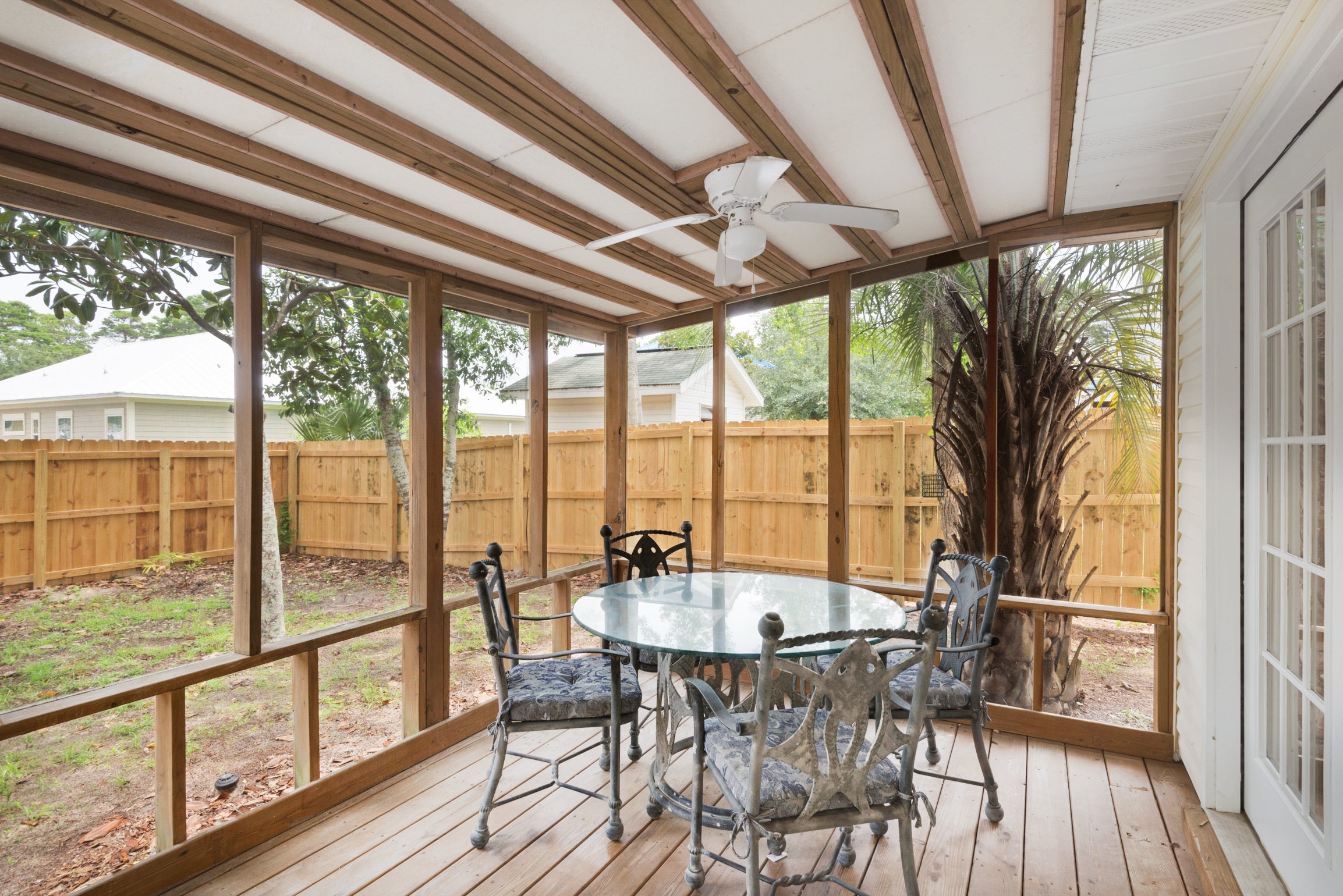 Fabulous Screened in Porch
