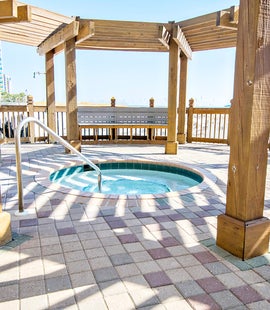 Hot+tub+for+your+relaxation