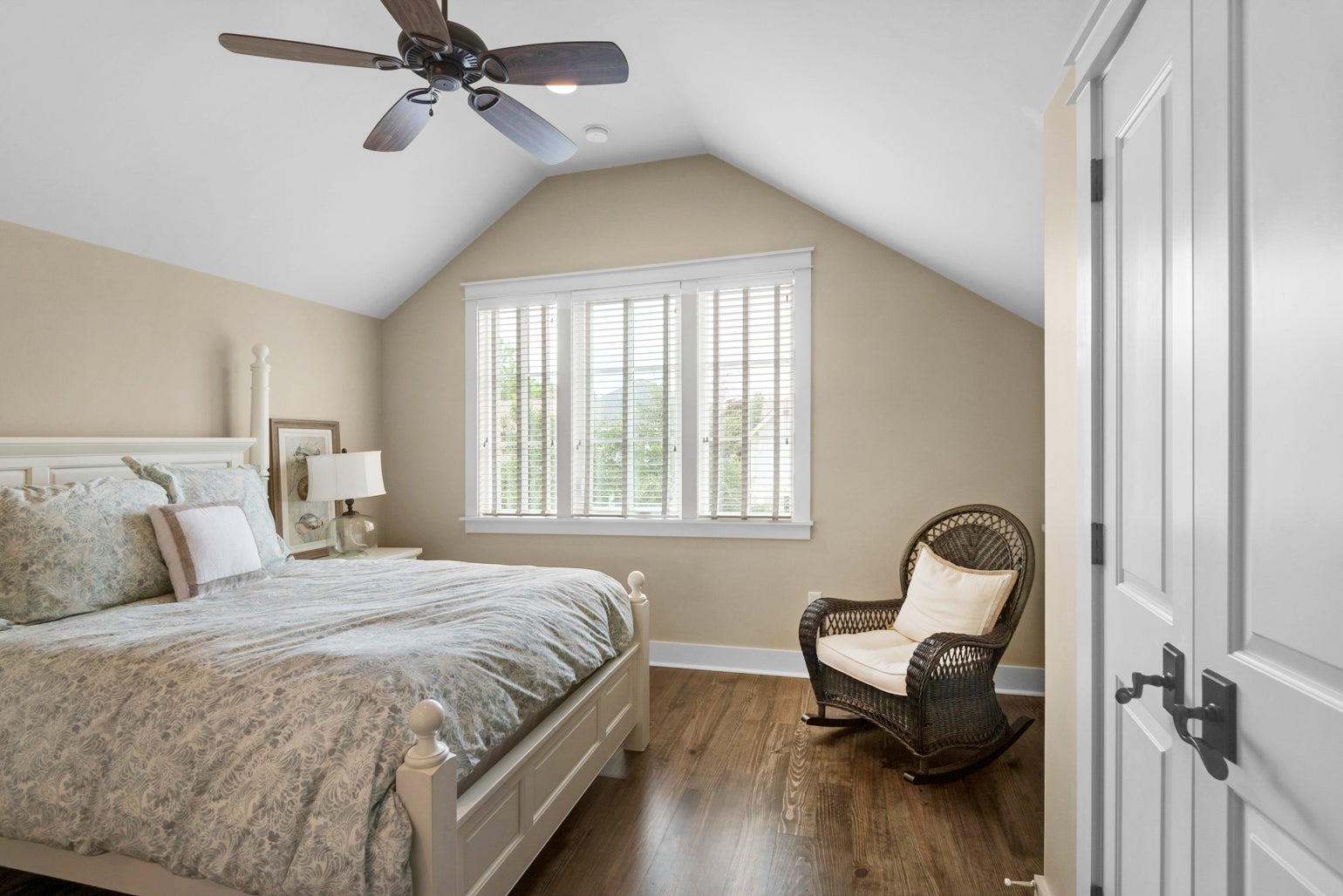 Guest bedroom with rocking chair