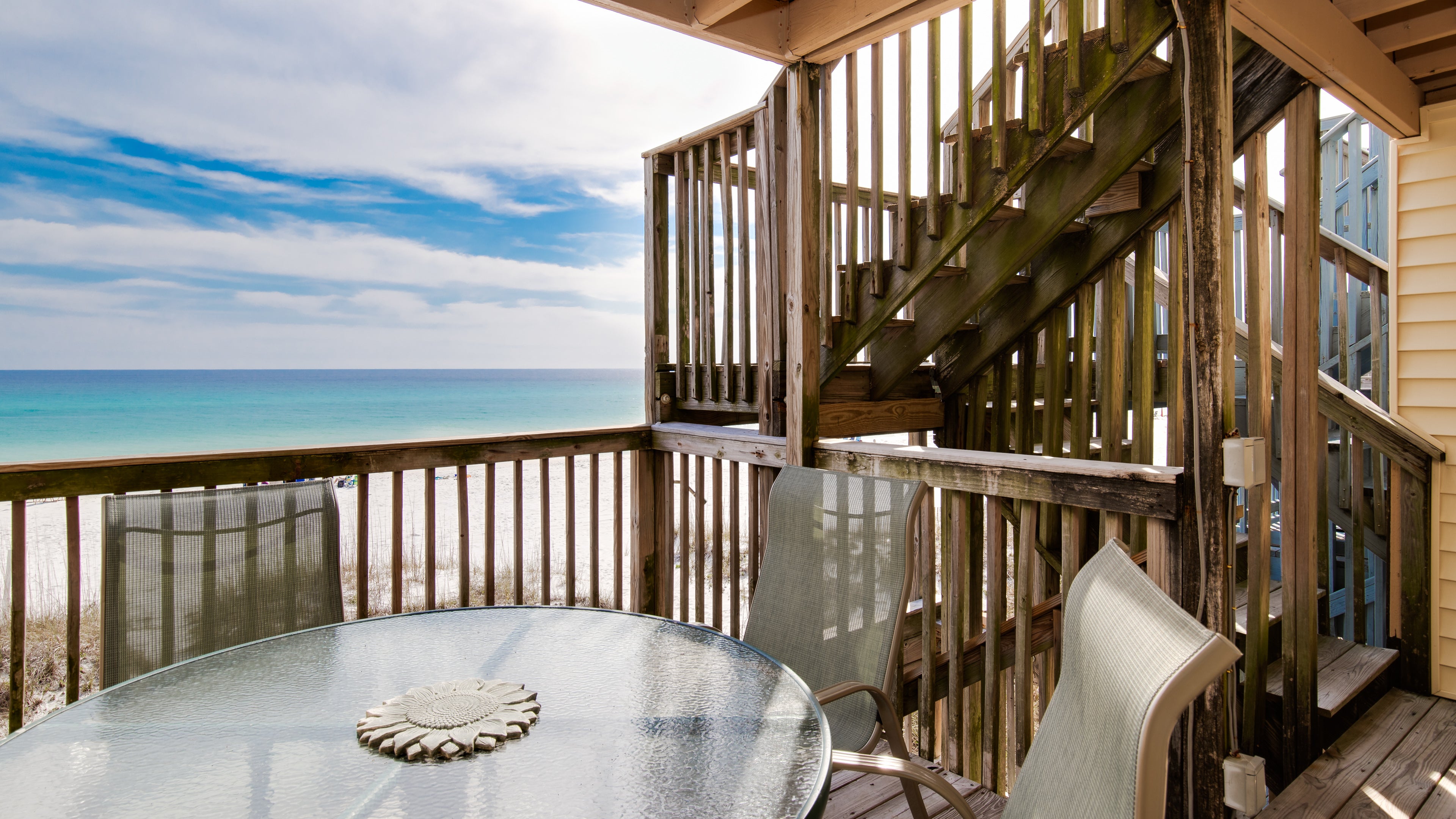 Walk out to this Deck overlooking the Beach