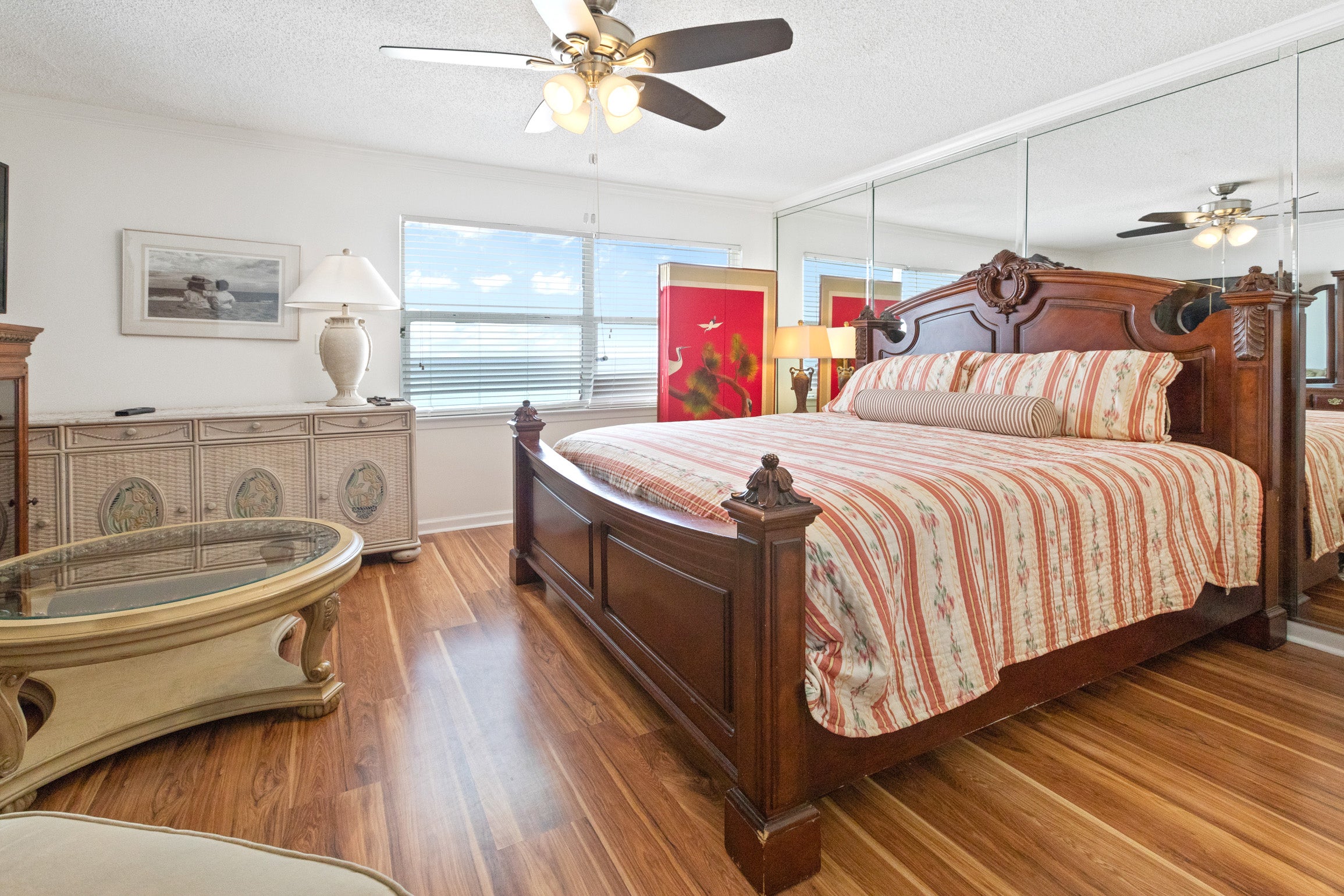King Master Suite on 3rd Level w/Beach Views