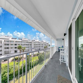 Beachside Villas 832 balcony