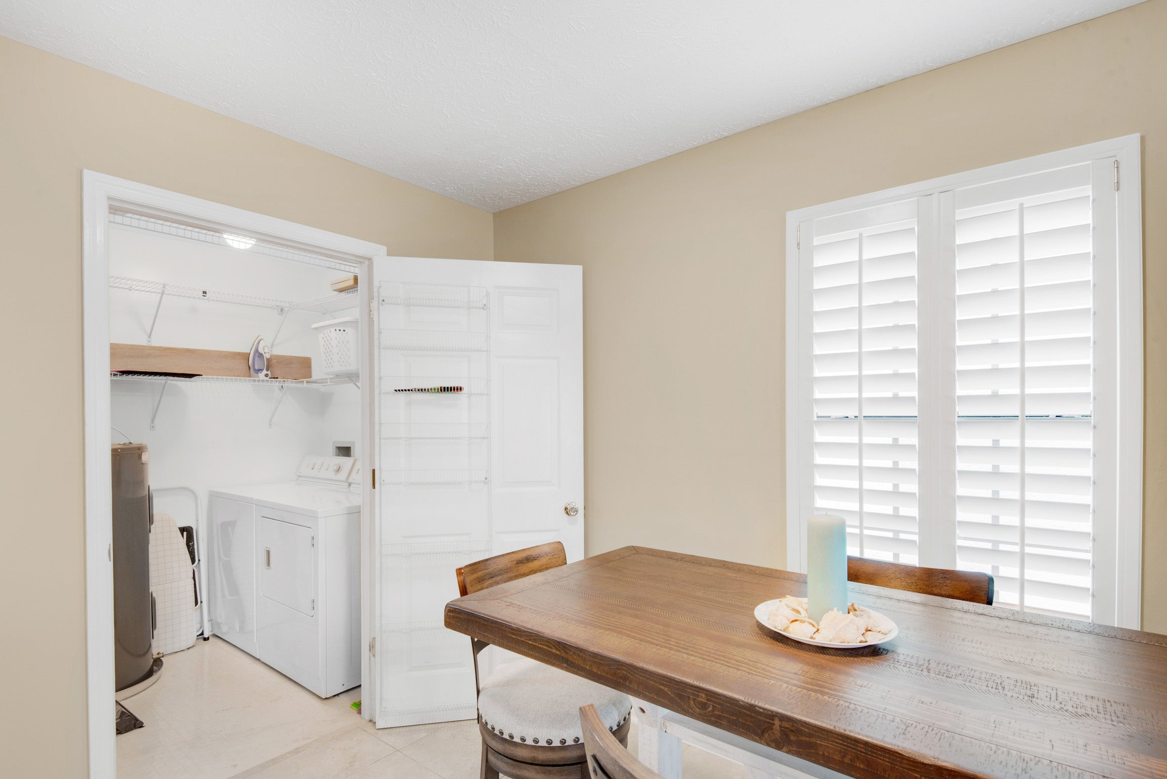 Dining to laundry room
