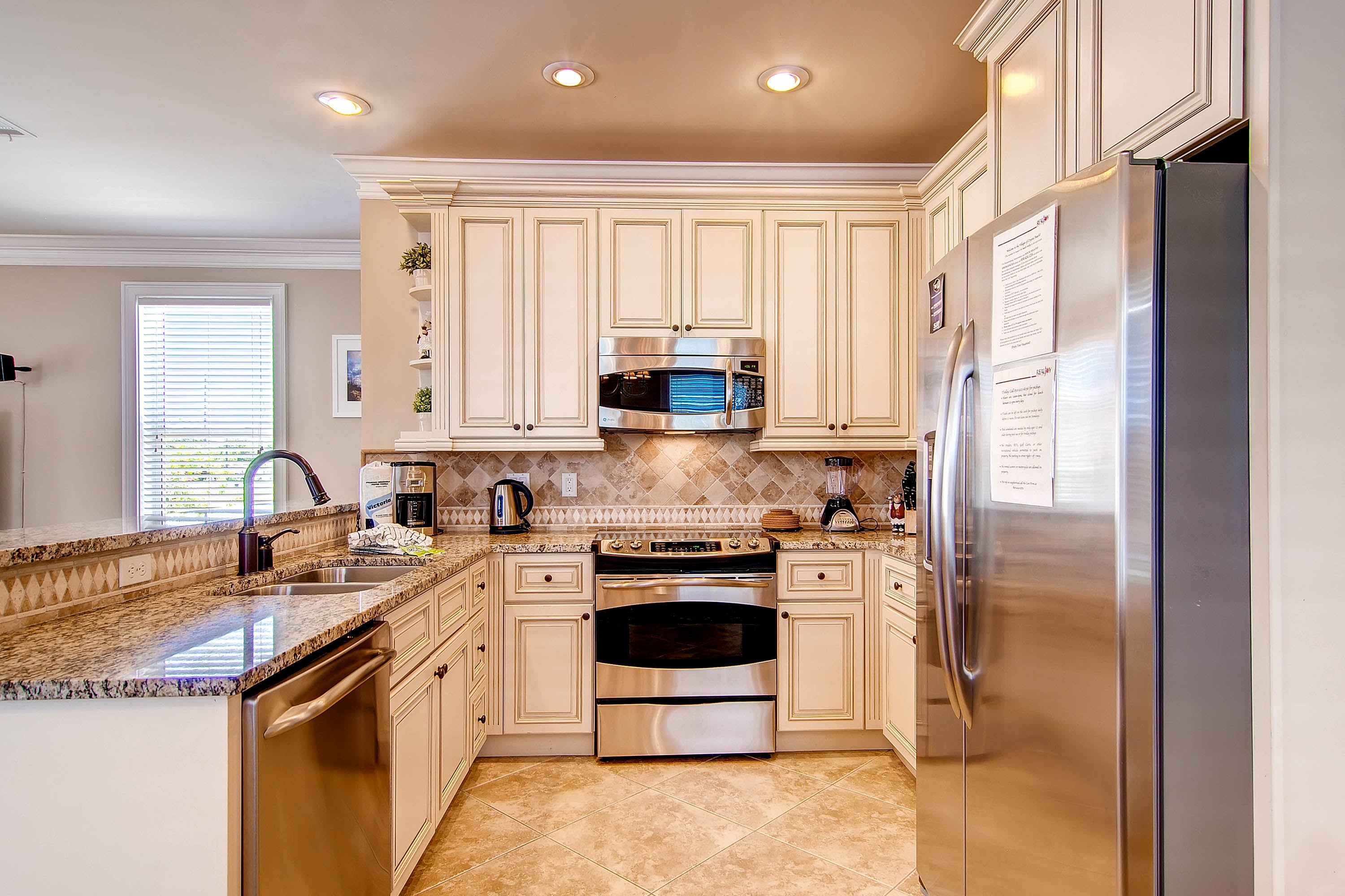 Gourmet Kitchen - Granite and Stainless Steel