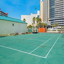 Tennis Courts at Sunbird 