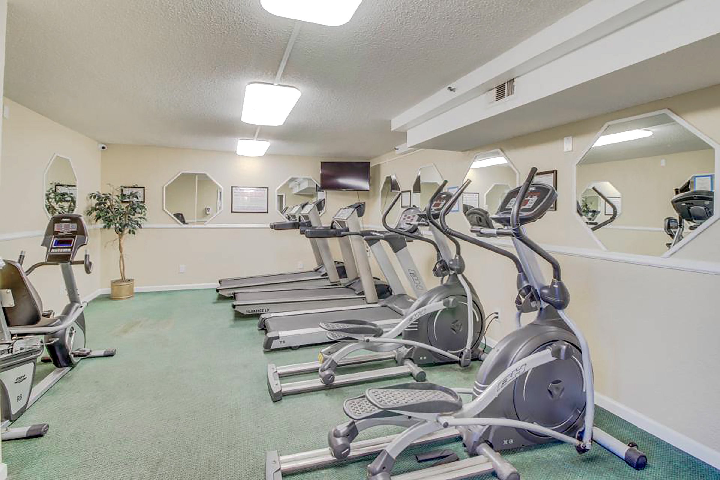 Fitness Center at the Summit 