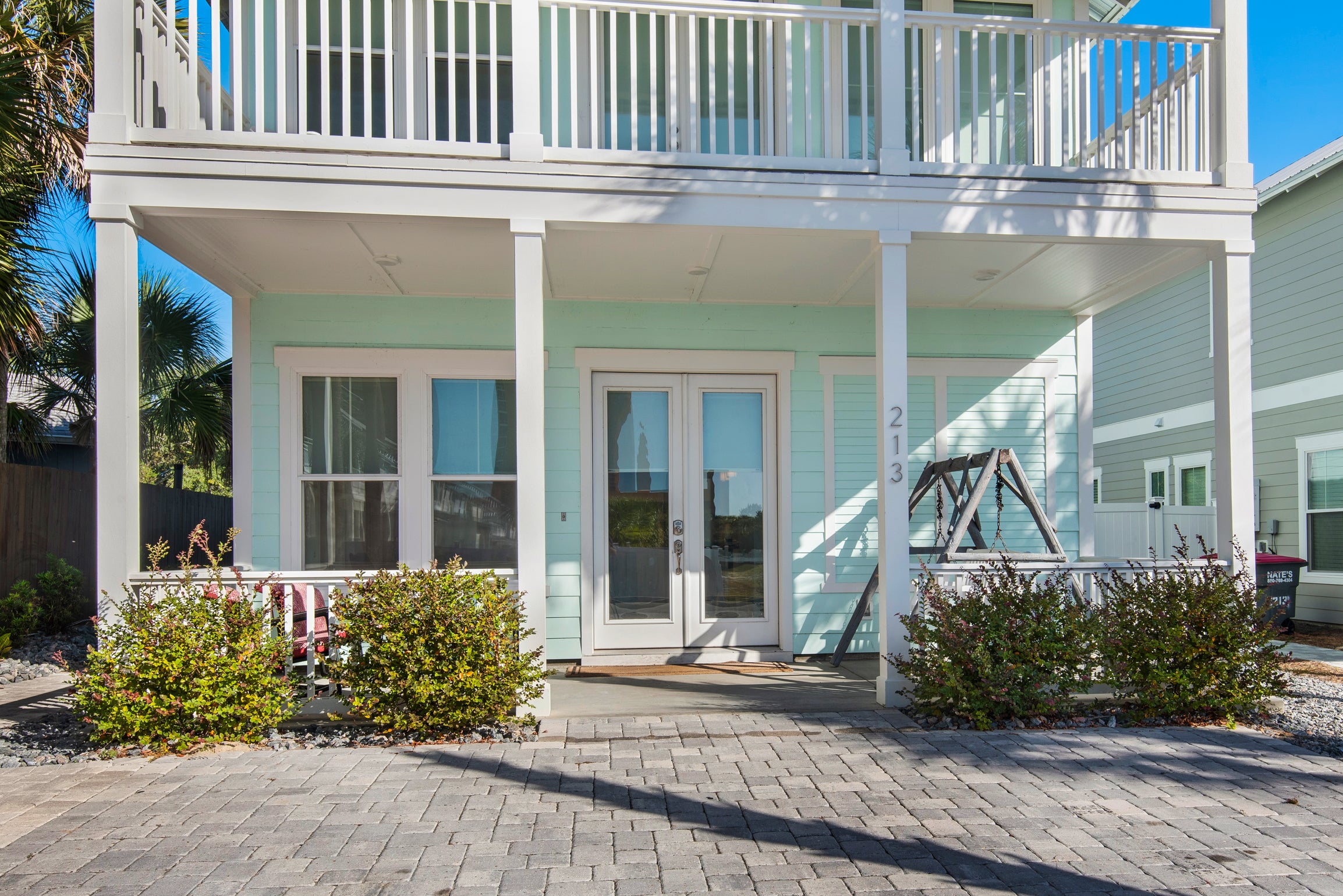 Gulf Breeze Getaway front entry