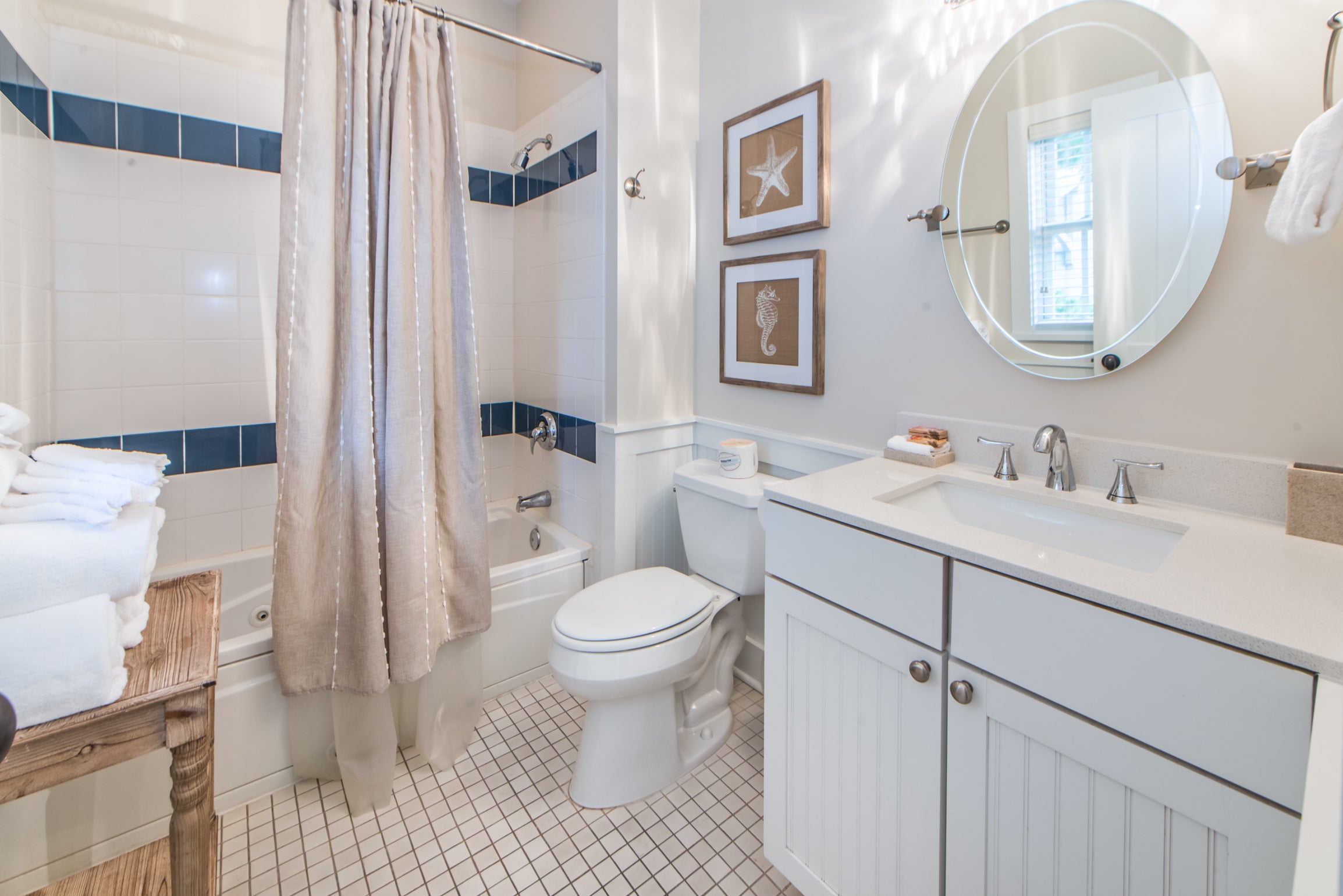 Full master bath with shower-tub combo