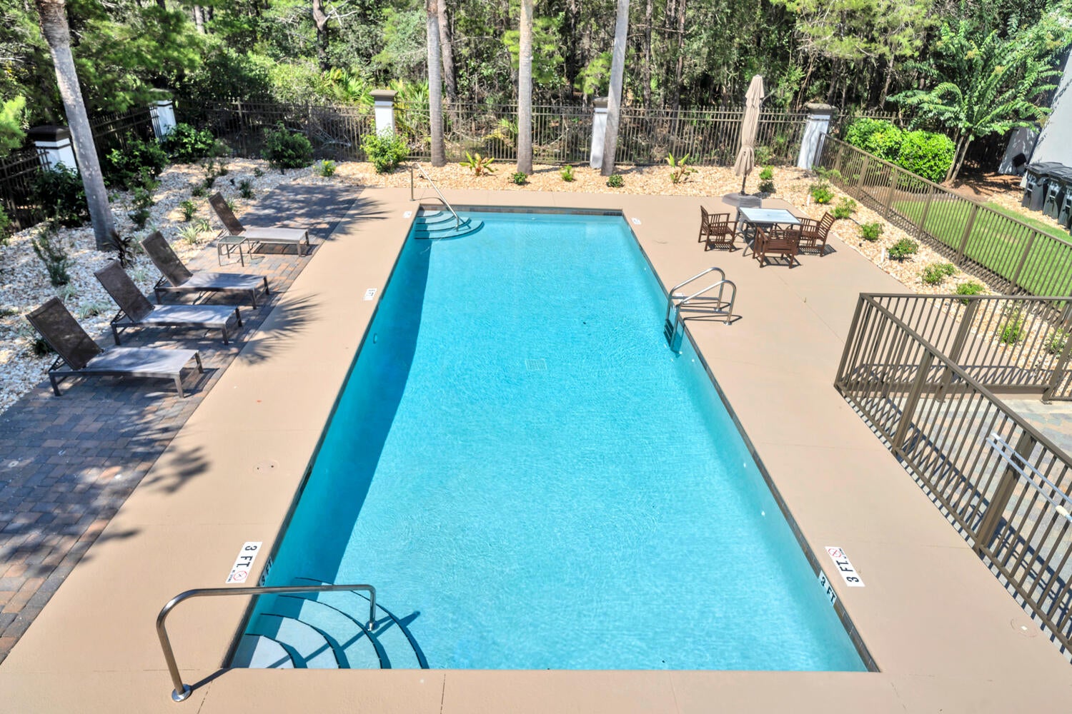 Starview Terrace pool