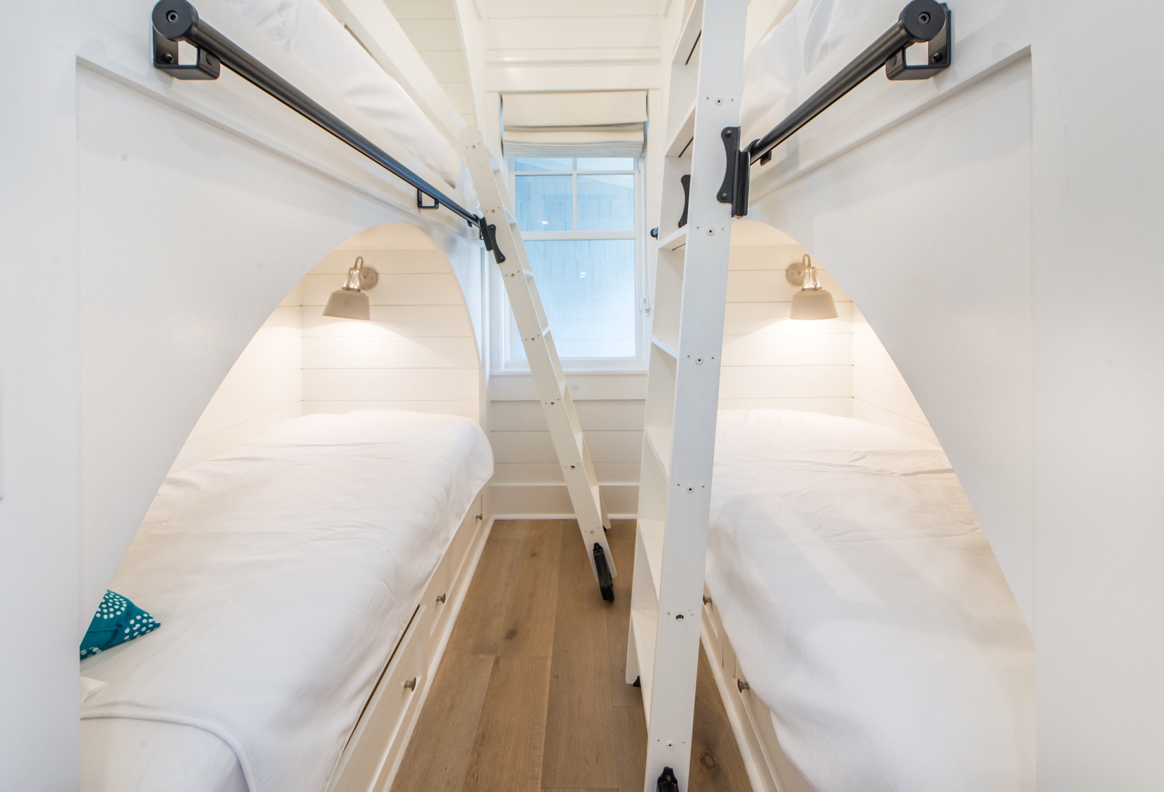 Bunk room with dual twin bunks