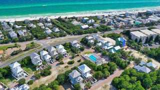 Close proximity to the beach right on 30A