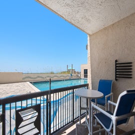 SunDestin 102 patio next to the pool