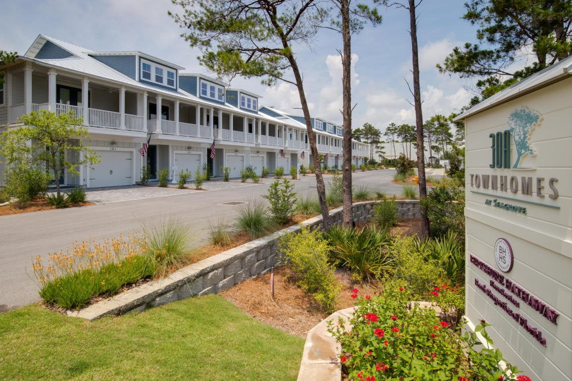 Townhomes of Seagrove entrance 